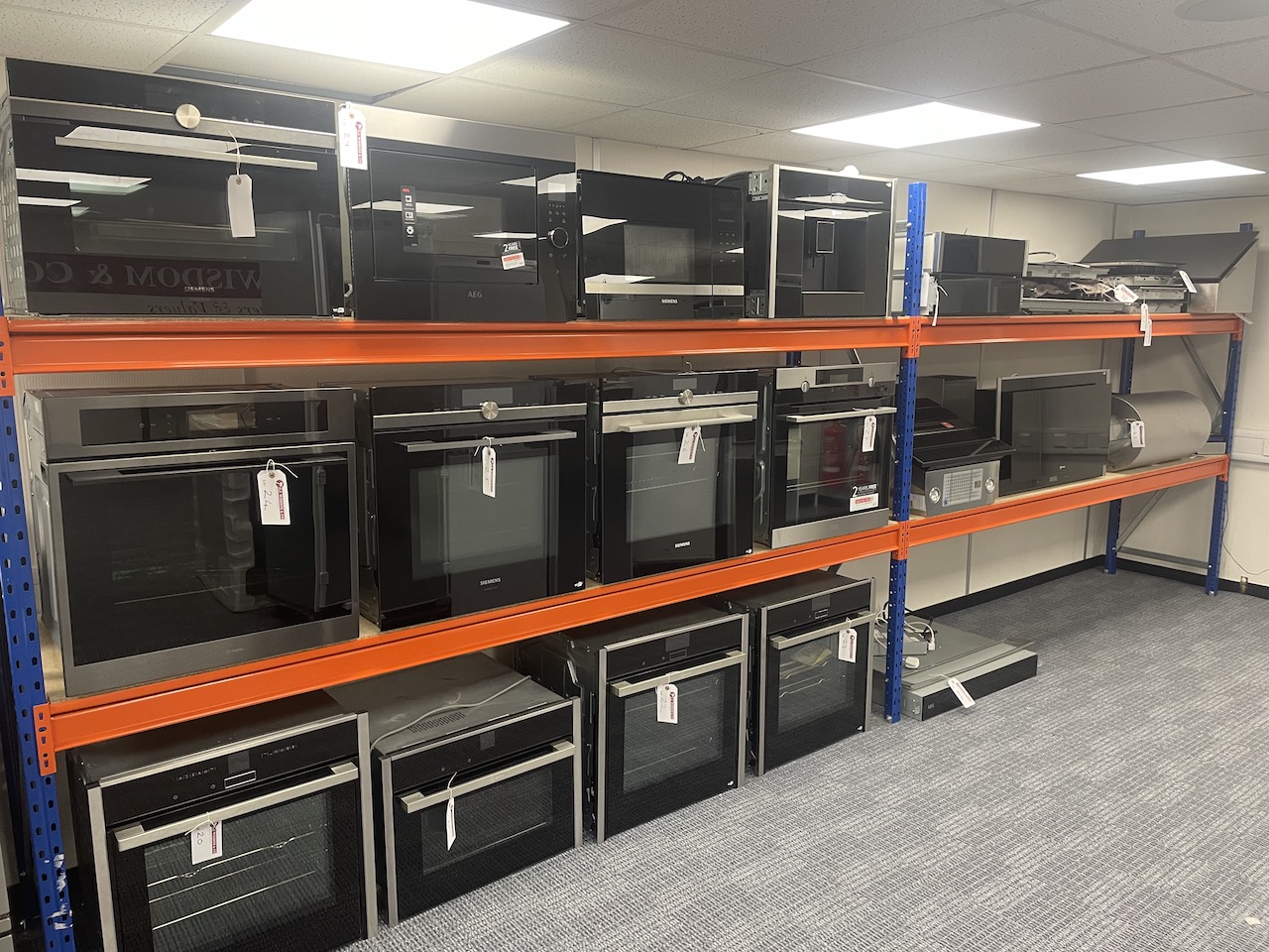 GJWisdom Auction Ex Kitchen Display Appliances.5 G.J.Wisdom & Co